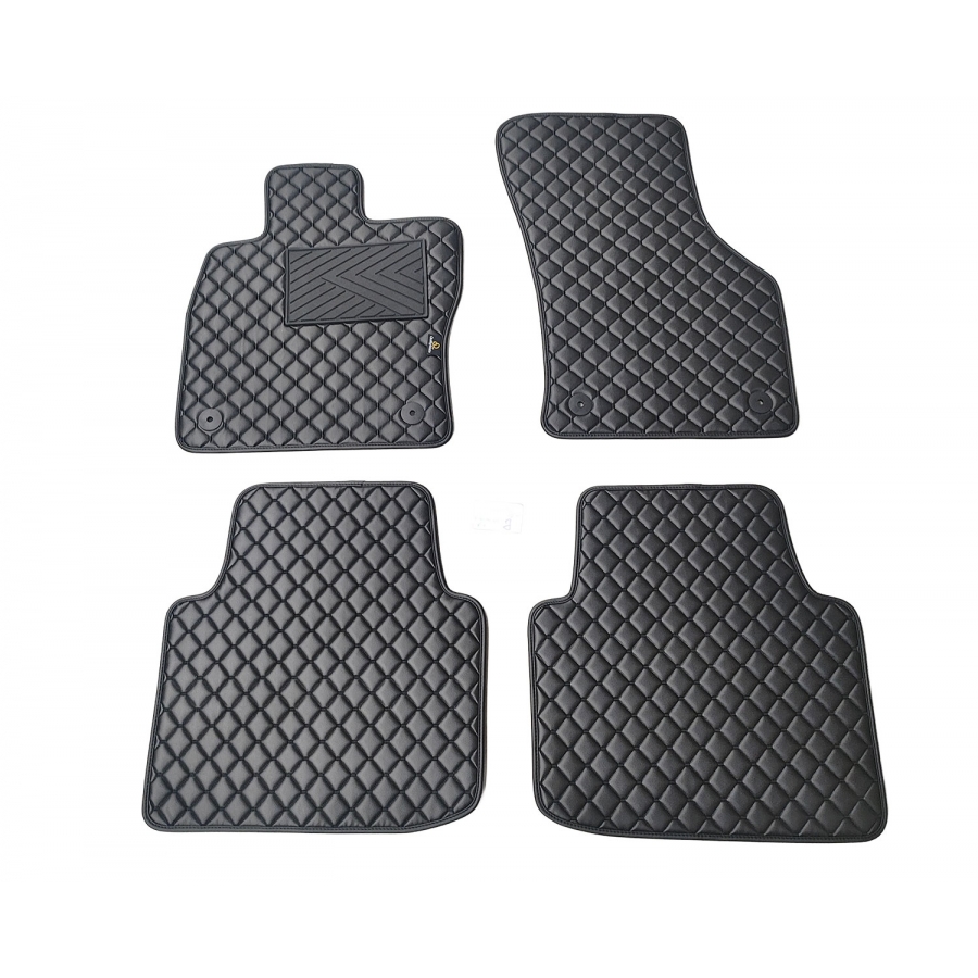 Odiniai kilimėliai QuiltyMats SKODA SUPERB 2015-2023 (Juodos spalvos - Juodais dygsniais)