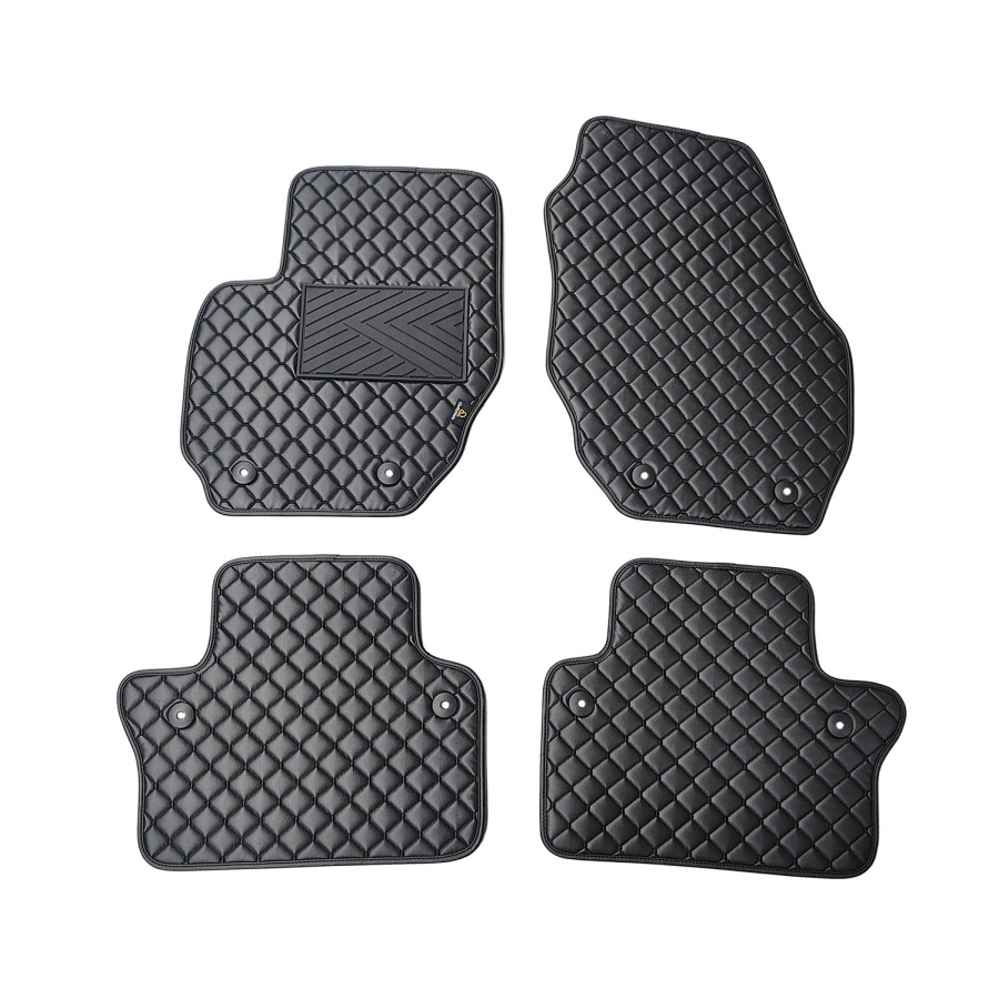 Odiniai kilimėliai QuiltyMats VOLVO S80 2006-2016 (Juodos spalvos - Juodais dygsniais)